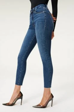 GOOD AMERICAN High Waisted GOOD LEGS CROP RAW HEM | BLUE835
