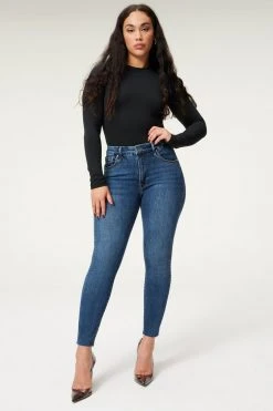 GOOD AMERICAN High Waisted GOOD LEGS CROP RAW HEM | BLUE835