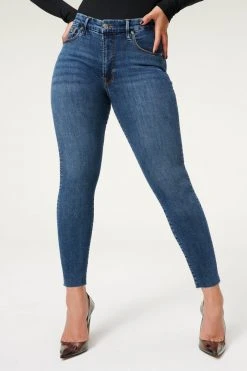 GOOD AMERICAN High Waisted GOOD LEGS CROP RAW HEM | BLUE835