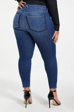 GOOD AMERICAN High Waisted GOOD LEGS CROP SHADOW POCKETS | INDIGO008