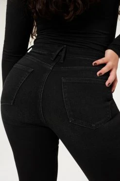 Outlet ✔️ GOOD AMERICAN GOOD LEGS CROP RAW STEP HEM | BLACK171 🌟 26 GOOD AMERICAN GOOD LEGS CROP RAW STEP HEM | BLACK171