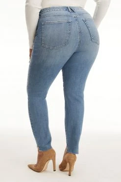 GOOD AMERICAN High Waisted GOOD LEGS RAW STEP HEM | BLUE663