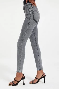 GOOD AMERICAN GOOD LEGS SHADOW POCKETS | BLACK260 High Waisted