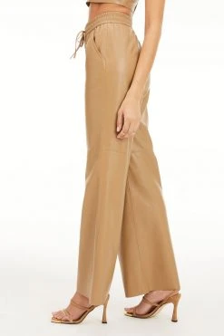 GOOD AMERICAN LEATHER WIDE LEG | WARM CARMEL003 Leggings & Pants