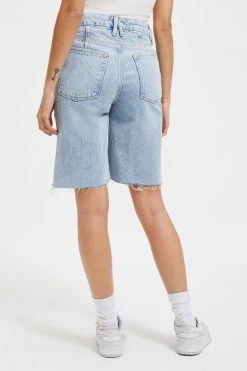 GOOD AMERICAN GOOD '90S BERMUDA EXTREME RIPS | INDIGO296 High Waisted