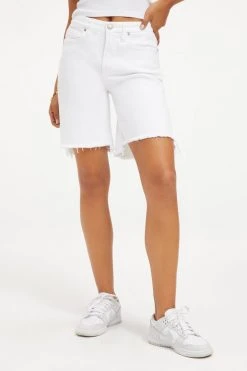 GOOD AMERICAN High Waisted GOOD ICON SHORT | WHITE001