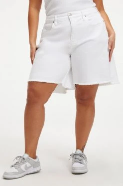 GOOD AMERICAN High Waisted GOOD ICON SHORT | WHITE001