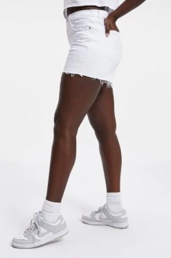 Best Sale ๐ฏ GOOD AMERICAN High Waisted GOOD '90s SHORT | WHITE040 ๐ 22 GOOD AMERICAN High Waisted GOOD '90s SHORT | WHITE040