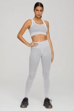 GOOD AMERICAN Active Essentials THE SEAMLESS RIBBED BRA | WHITE001