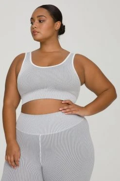 GOOD AMERICAN Active Essentials THE SEAMLESS RIBBED BRA | WHITE001