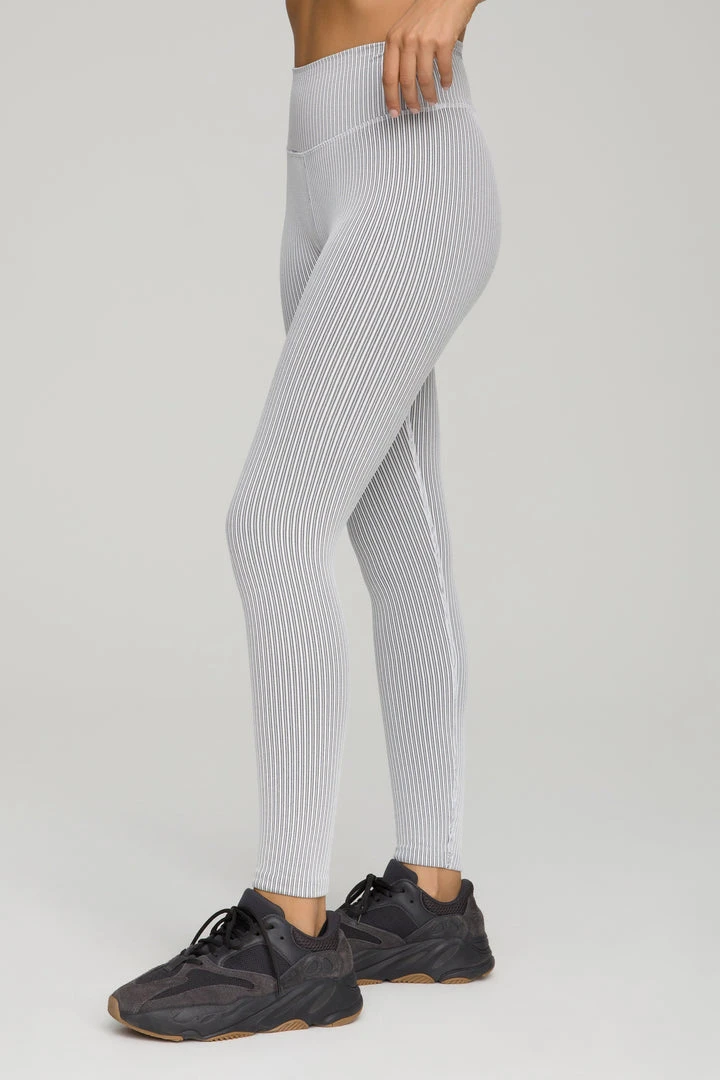 Brand new 💯 GOOD AMERICAN SEAMLESS CORE POWER LEGGING | WHITE001 ⭐ 4 GOOD AMERICAN SEAMLESS CORE POWER LEGGING | WHITE001