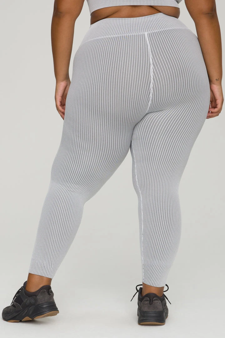 Brand new 💯 GOOD AMERICAN SEAMLESS CORE POWER LEGGING | WHITE001 ⭐ 10 GOOD AMERICAN SEAMLESS CORE POWER LEGGING | WHITE001