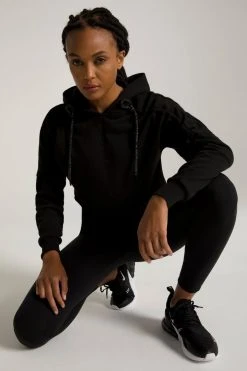 GOOD AMERICAN RUCHED CROP HOODIE | BLACK001