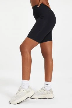 GOOD AMERICAN ESSENTIAL BIKE SHORT | BLACK001 Bike Shorts