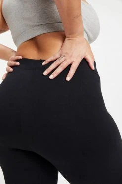 GOOD AMERICAN ESSENTIAL LEGGING | BLACK001