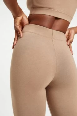 Best Sale 👏 GOOD AMERICAN ESSENTIAL LEGGING | PUTTY001 Leggings & Pants ✨ 20 GOOD AMERICAN ESSENTIAL LEGGING | PUTTY001 Leggings & Pants