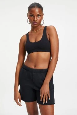 GOOD AMERICAN ESSENTIAL SCOOP BRA | BLACK001