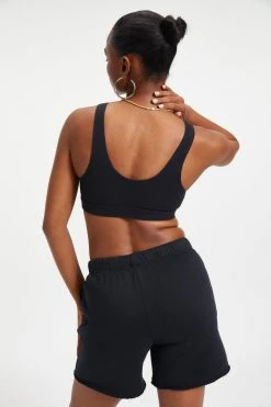 GOOD AMERICAN ESSENTIAL SCOOP BRA | BLACK001