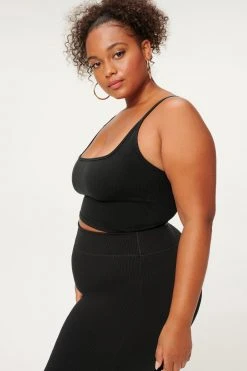 GA-SALE SEAMLESS SQUARE NECK CROP TOP | BLACK001 Terry Essentials
