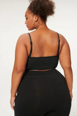 GA-SALE SEAMLESS SQUARE NECK CROP TOP | BLACK001 Terry Essentials