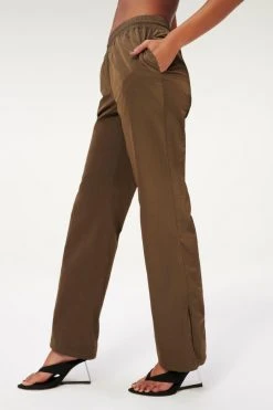 GA-SALE SHINE TRACK PANT | MOCHA001