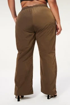 GA-SALE SHINE TRACK PANT | MOCHA001