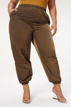 GA-SALE SHINE BOYFRIEND PANT | MOCHA001 Leggings & Pants