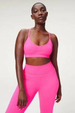 Cheap โค๏ธ GOOD AMERICAN SEAMLESS CHUNKY RIB BRA | HOT PINK002 ๐ 25 GOOD AMERICAN SEAMLESS CHUNKY RIB BRA | HOT PINK002