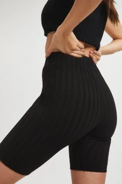 Buy ๐งจ GOOD AMERICAN Good '90s '90S RIBBED BIKER SHORT | BLACK001 ๐ 17 GOOD AMERICAN Good '90s '90S RIBBED BIKER SHORT | BLACK001