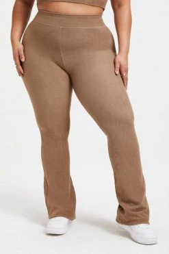 GOOD AMERICAN TERRY SLIM FLARE | PUTTY001 Leggings & Pants