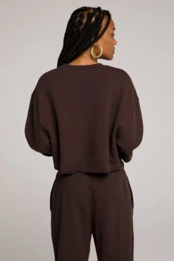 GOOD AMERICAN CROPPED & COOL SWEATSHIRT | COFFEE001
