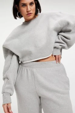 GOOD AMERICAN CROPPED & COOL SWEATSHIRT | HEATHER GREY001
