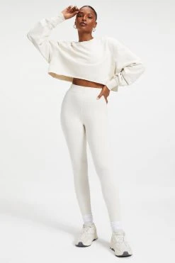 GOOD AMERICAN CROPPED & COOL SWEATSHIRT | BONE001