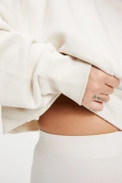 GOOD AMERICAN CROPPED & COOL SWEATSHIRT | BONE001