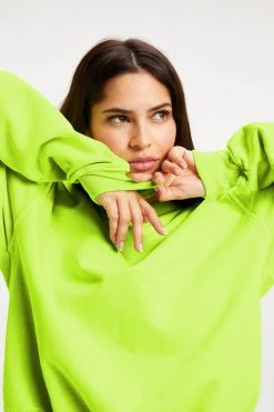 GA-SALE Neon Collection BOYFRIEND SWEATSHIRT | ELECTRIC LIME002