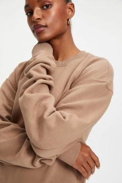 GOOD AMERICAN BOYFRIEND SWEATSHIRT | PUTTY001