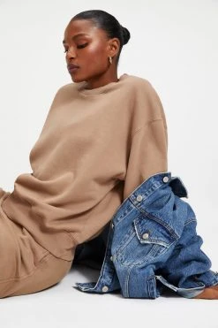 GOOD AMERICAN BOYFRIEND SWEATSHIRT | PUTTY001