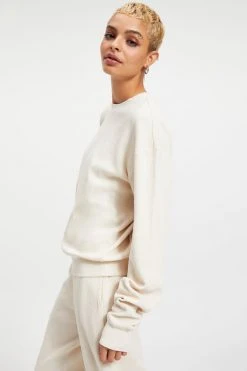 GOOD AMERICAN THERMAL BOYFRIEND SWEATSHIRT | BONE001