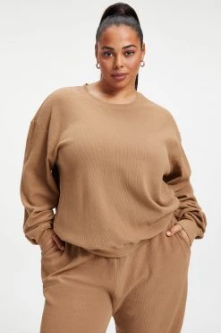 GOOD AMERICAN THERMAL BOYFRIEND SWEATSHIRT | PUTTY001