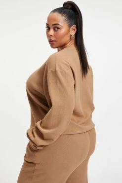 GOOD AMERICAN THERMAL BOYFRIEND SWEATSHIRT | PUTTY001