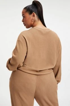 GOOD AMERICAN THERMAL BOYFRIEND SWEATSHIRT | PUTTY001