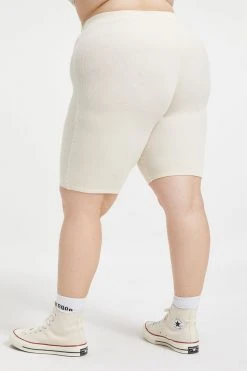 GOOD AMERICAN THERMAL BIKE SHORT | BONE001