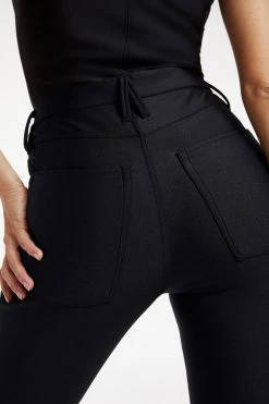GOOD AMERICAN Leggings & Pants COMPRESSION GOOD WAIST JEGGING | BLACK001