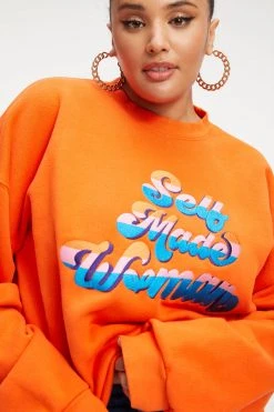 GOOD AMERICAN THE B PROJECT SELFMADE SWEATSHIRT | ORANGE