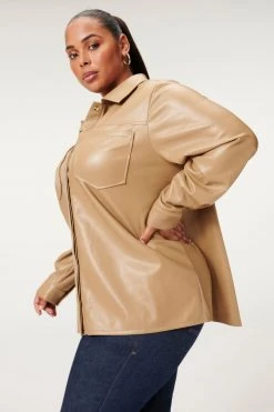 GOOD AMERICAN SPLIT BACK SHIRT | WARM CARAMEL003 Tops