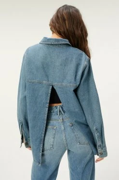 GOOD AMERICAN SPLIT BACK SHIRT | BLUE820 Good '90s