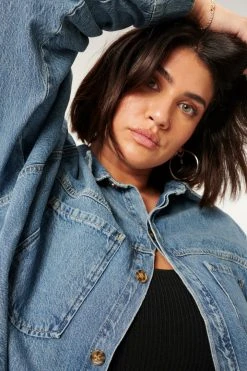 GOOD AMERICAN SPLIT BACK SHIRT | BLUE820 Good '90s