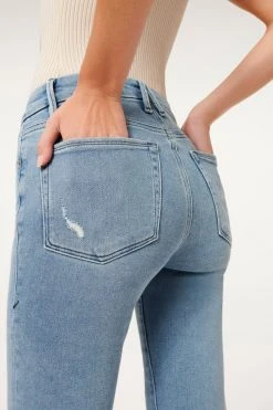 GOOD AMERICAN GOOD STRAIGHT RAW EDGE | BLUE449