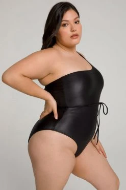GOOD AMERICAN HOT SHOULDER ONE-PIECE | BLACK001