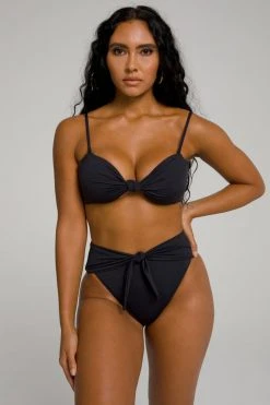 GOOD AMERICAN SEXY TWIST BANDEAU | BLACK001